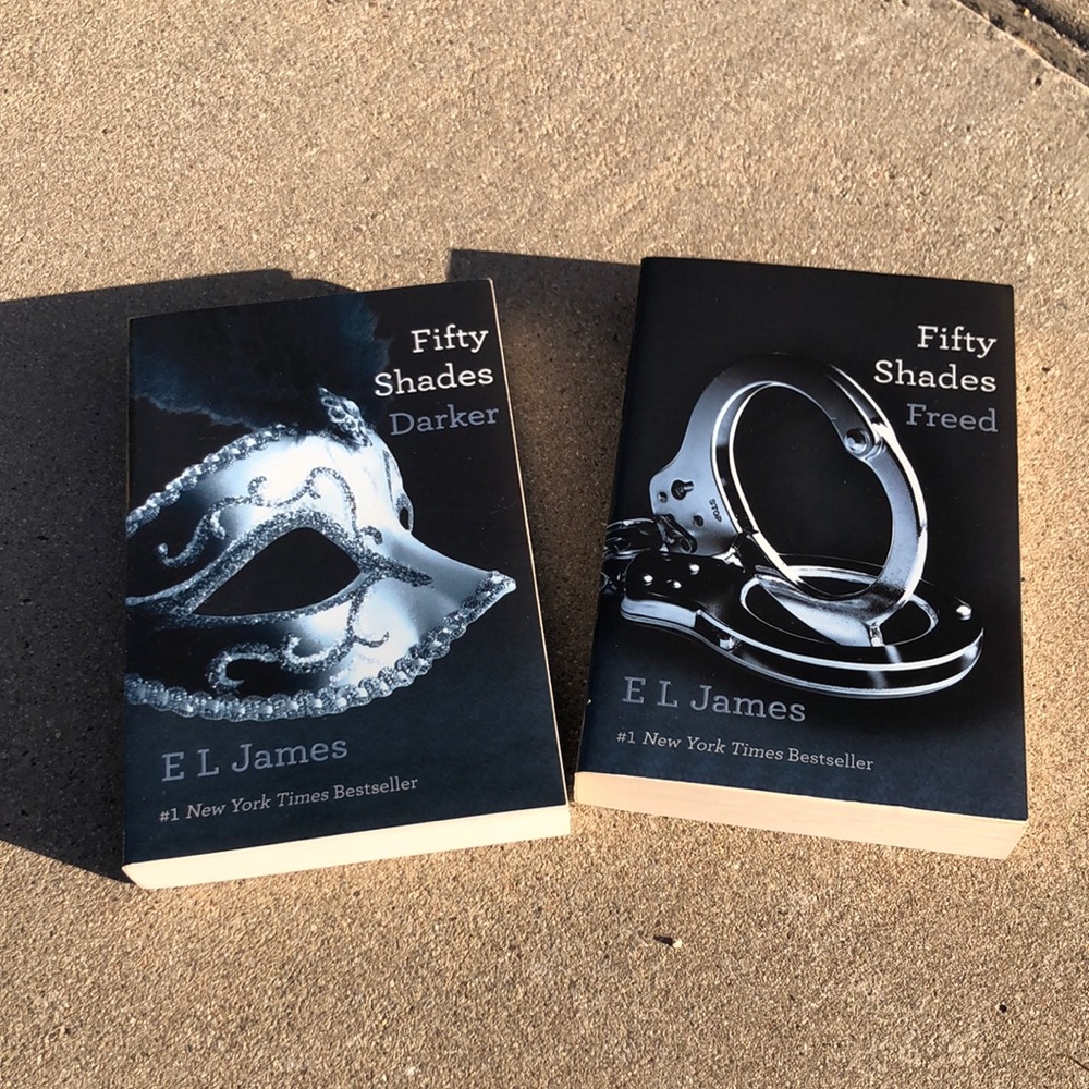 Fifty Shades Freed and Fifty Shades Freed paperback